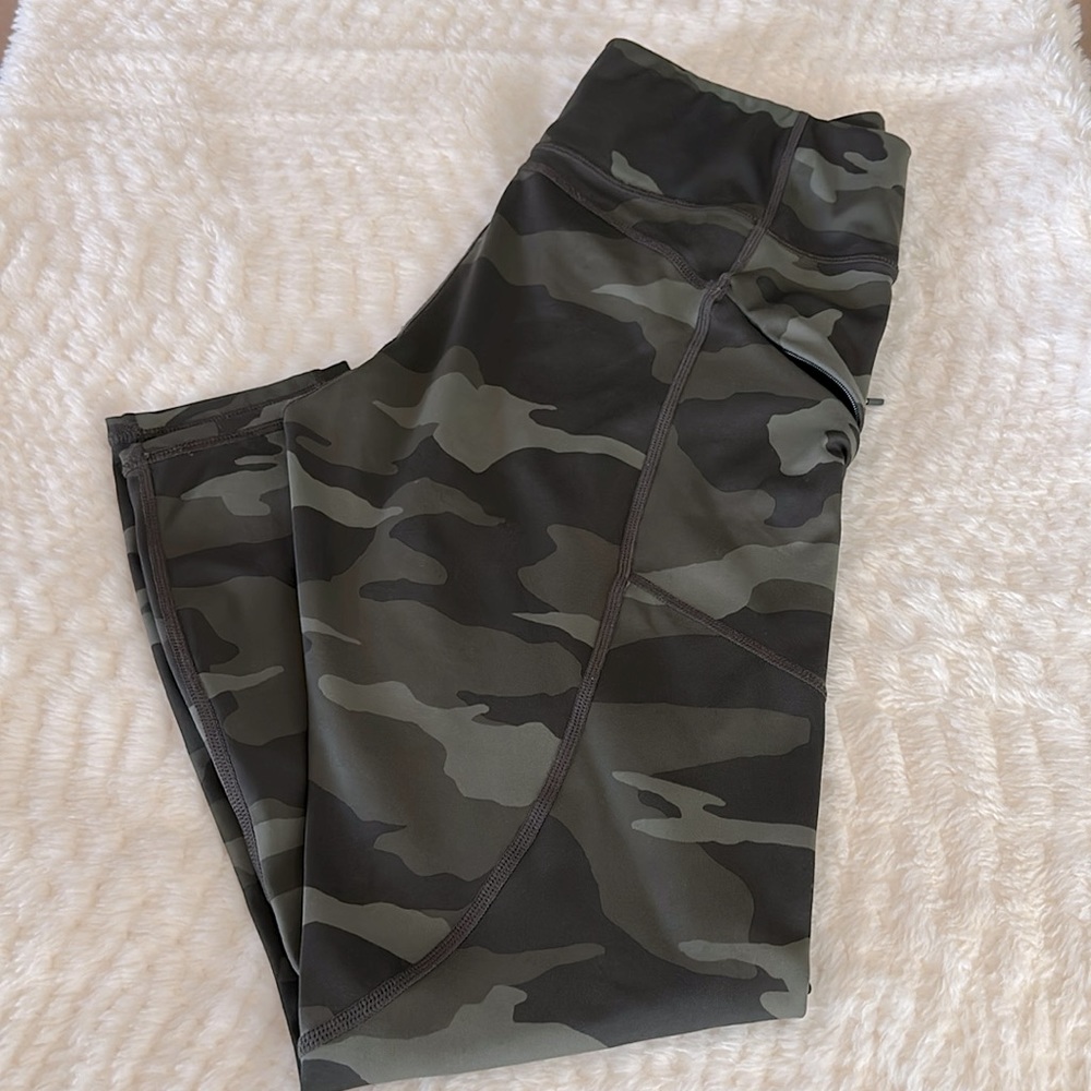 Athleta leggings